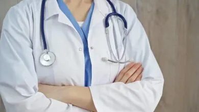 AI in Healthcare: A Doctor’s Honest Pros & Cons