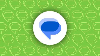 Google Messages logo on green speech bubble background.