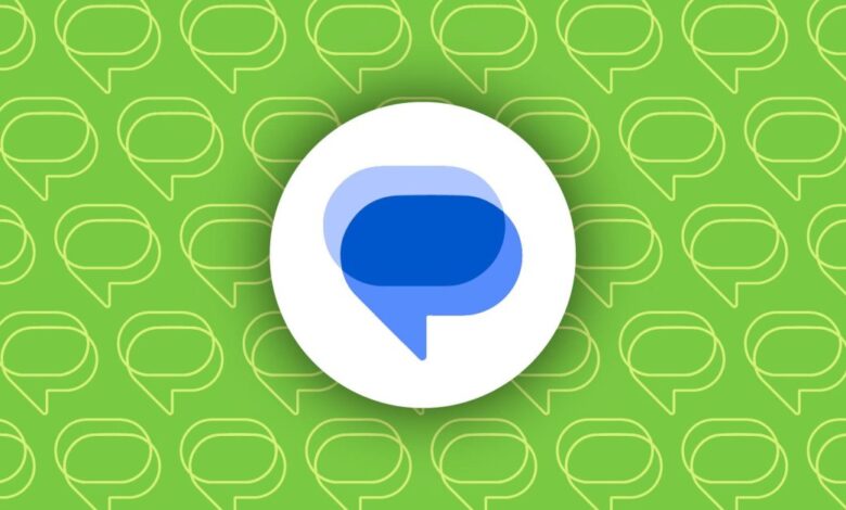 Google Messages logo on a green background with speech bubble pattern.