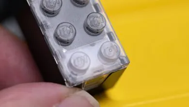Lego’s Smart Bricks: Non-Replaceable Batteries & Missing Sensors