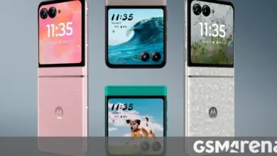 Four Motorola Razr flip phones in different colors and designs.