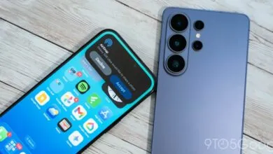 iPhone receiving AirDrop request from a Samsung Galaxy S26 Ultra.