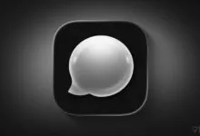 Monochrome app icon featuring a speech bubble on a rounded square background.
