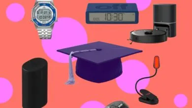 Graduation gift ideas: watch, alarm clock, robot vacuum, speaker, reading light, mouse, cap.