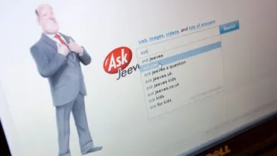Ask Jeeves search engine interface with Jeeves character.