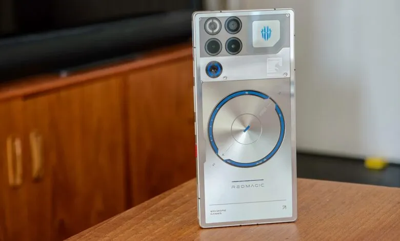 RedMagic 8S Pro gaming phone with silver design and circular cooling system.