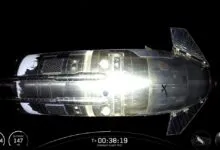 SpaceX Starship in flight, showing speed and altitude data.