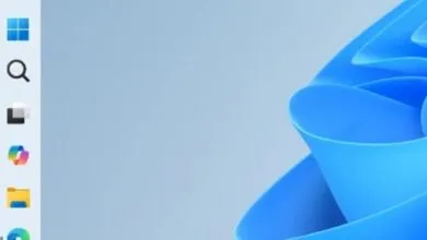 Windows 11 desktop with taskbar on the left side showing icons.