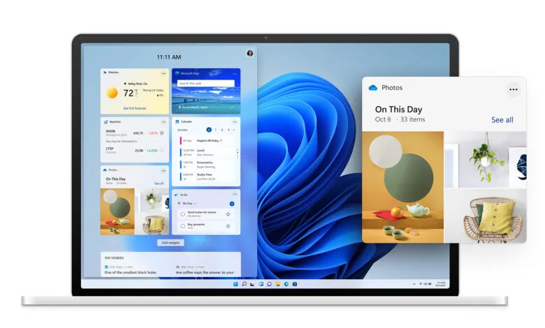 Windows 11 desktop showing widgets like weather, calendar, photos, and news.