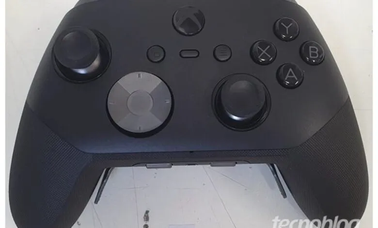 Close-up of a black Xbox Elite Series 2 controller.