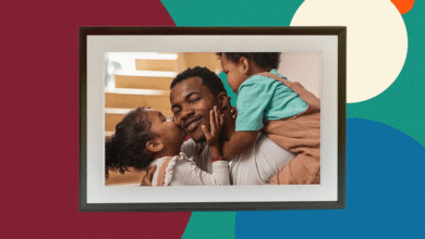 Top 5 Digital Photo Frames for 2025: Aura, Skylight, Nixplay