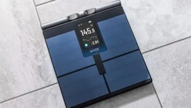 Wyze's Smart Scale Measures Body Fat with Retractable Handle