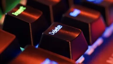 11 Must-Keep vs. 11 Must-Ditch Windows Apps on a Fresh Install