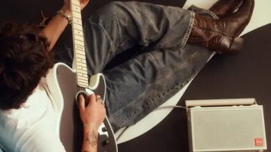Fender's New Bluetooth Speaker Plays 4 Audio Sources at Once
