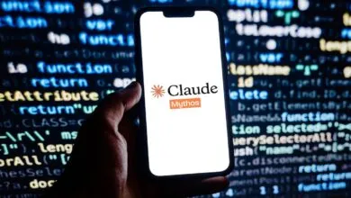 Claude Mythos Finds Single Curl Flaw; Experts Split on Significance