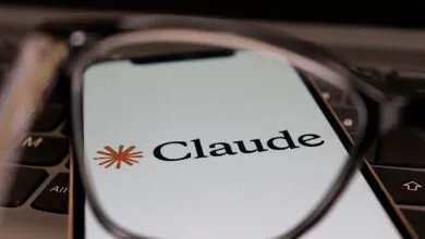 Claude Overtakes Rivals as Fastest-Growing AI Traffic Source