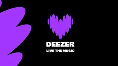 Deezer logo with a purple heart and text Live the Music on black background.