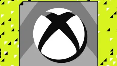 Xbox logo centered on grey notepad against a bright yellow patterned background