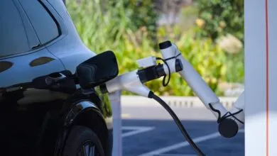 US EV Charging Falls Behind China’s Sub-5-Minute Speeds