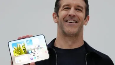 Apple cracks down on iPhone Duo clones